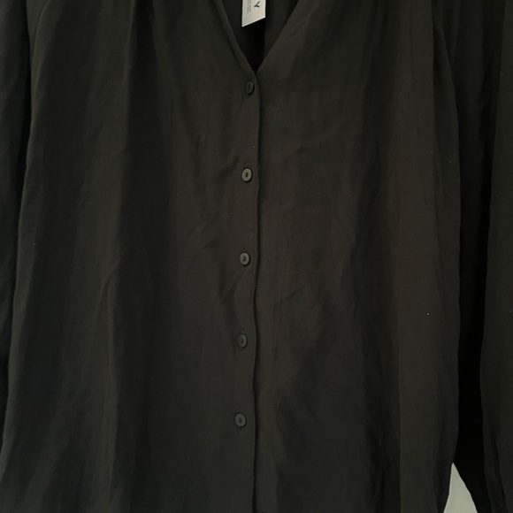 Old Navy Black Button-Up Vneck shirt - Picture 3 of 4